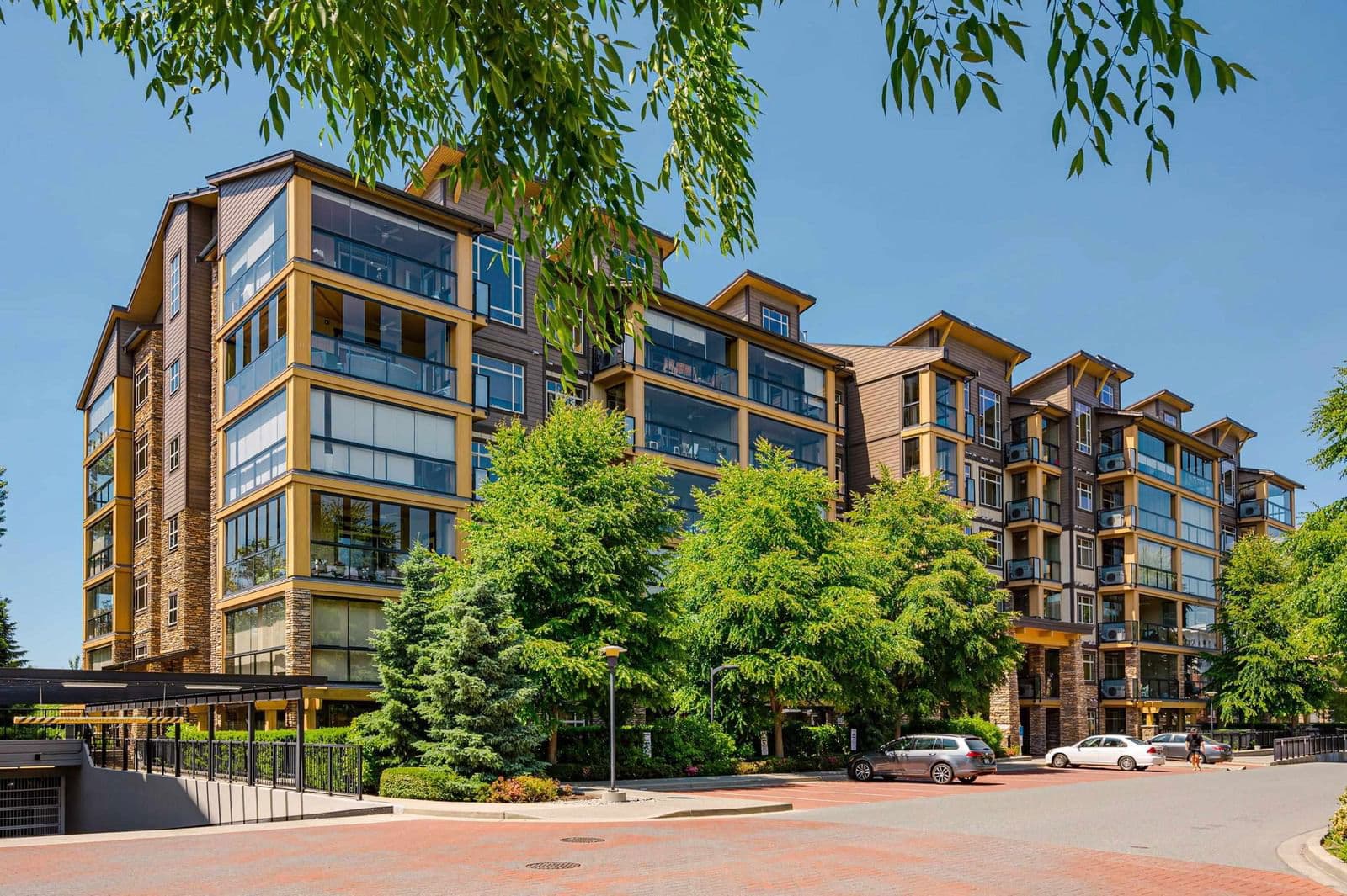 8067 207 Street Unit 124